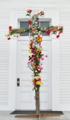 10-10-flowered-cross-outside-img_2576-cropped